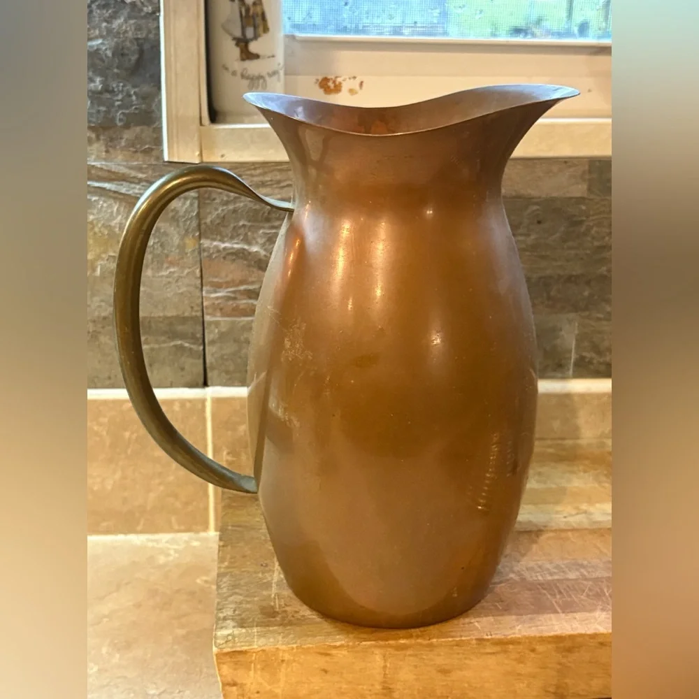 Vintage Copper-Tone Pitcher Vase Rustic Farmhouse Decor Hammered Metal